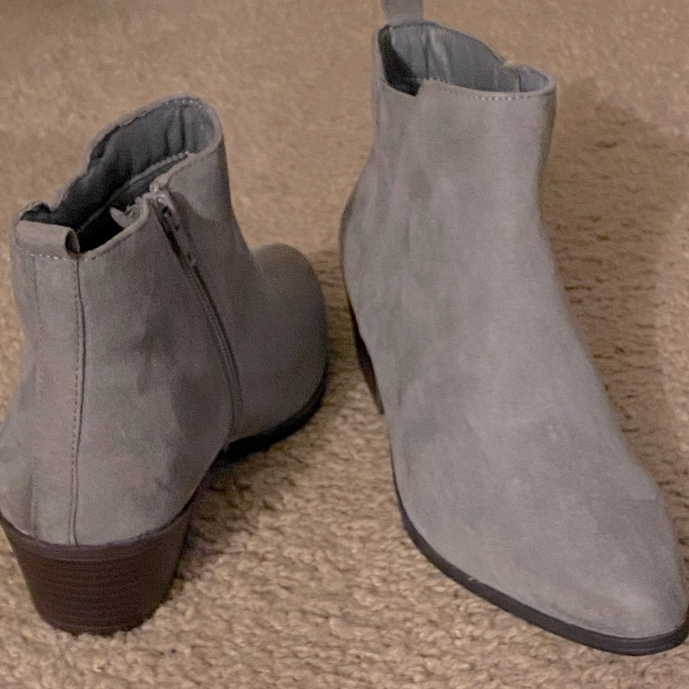 Women size 9; Gray suede ankle narrow foot boots; great condition.